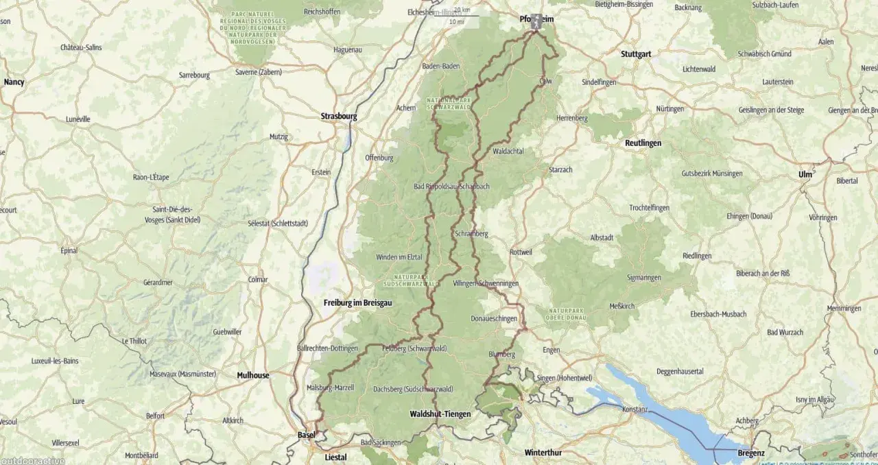 Karte zeigt Wanderrouten durch den Schwarzwald und die Alpen. Diese fernwanderwege europa sind ideal für Naturliebhaber.