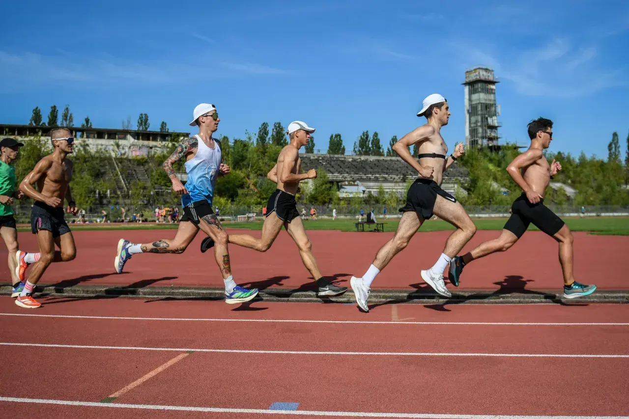 Ile metrów ma bieżnia stadionu? Odkryj standardowe wymiary toru