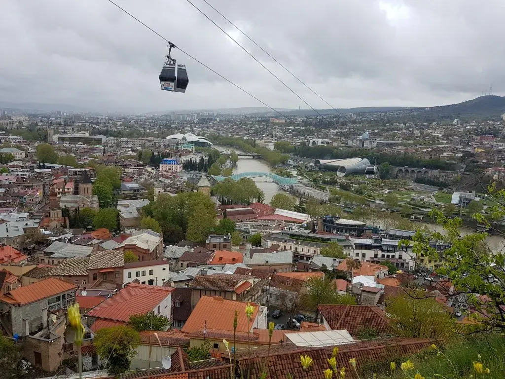 Kutaisi i Imereti: Jak zaplanować idealny wyjazd? Przewodnik