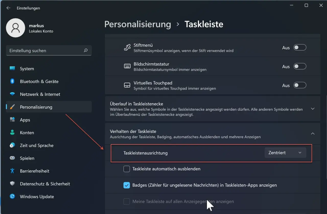 Windows 11: Taskleistenausrichtung auf "Zentriert" einstellen, um Dateien an Taskleiste anzuheften.