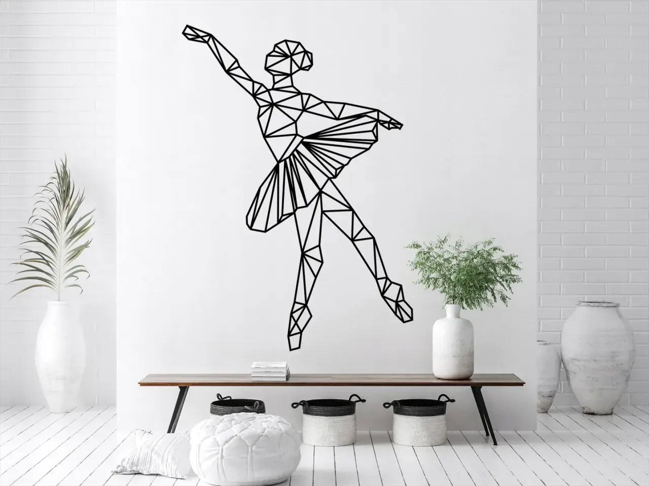 Nowoczesne naklejki na ścianę baletnica w geometrycznym stylu, dodające elegancji wnętrzu.