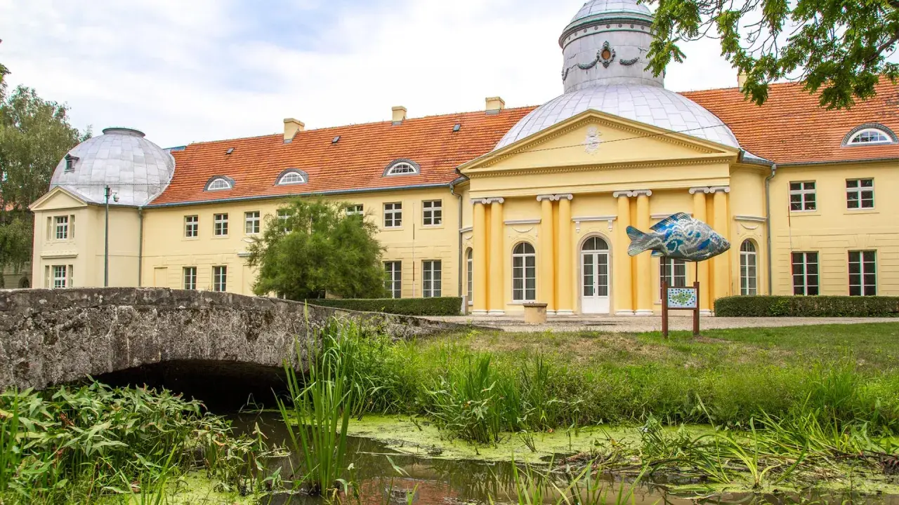 Milicz Pałac: Historia i zwiedzanie pałacu w miejscowości Milicz
