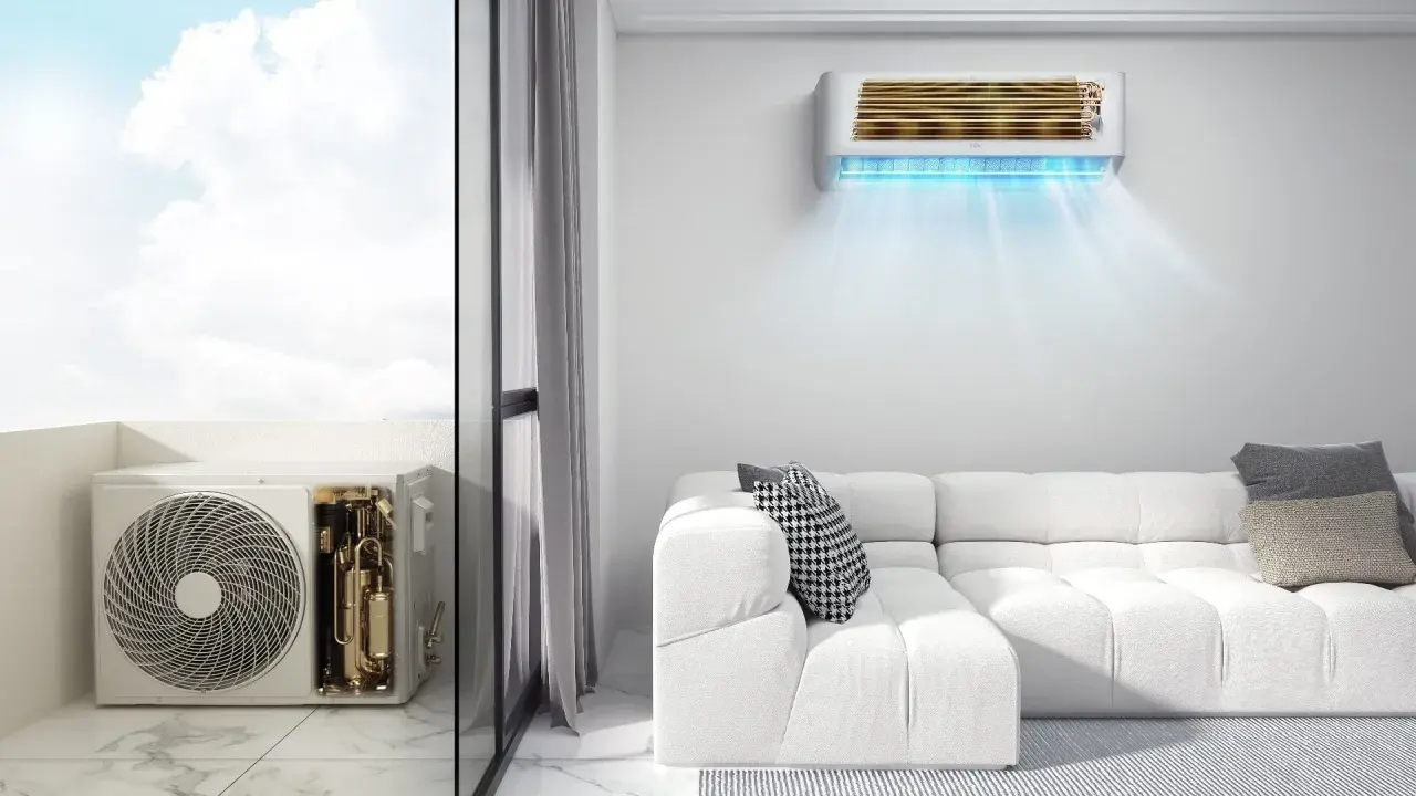 Unidad exterior de aire acondicionado con compresor visible. ¿Cuánto pesa un compresor de aire acondicionado? La unidad interior emite aire frío.