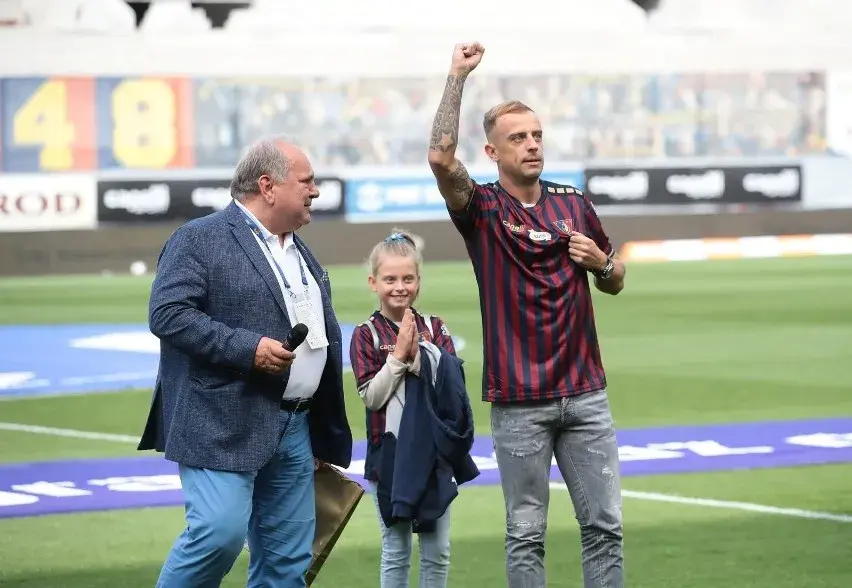 Grosicki zarobki w Pogoni: Czy to naprawdę wielka kwota?