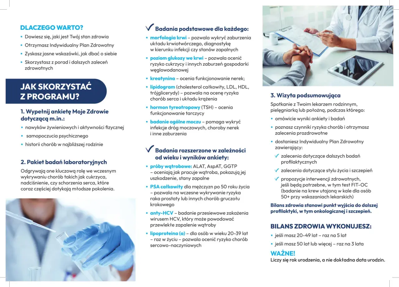 Lekarz i pacjent analizują wyniki badań laboratoryjnych na tablecie.