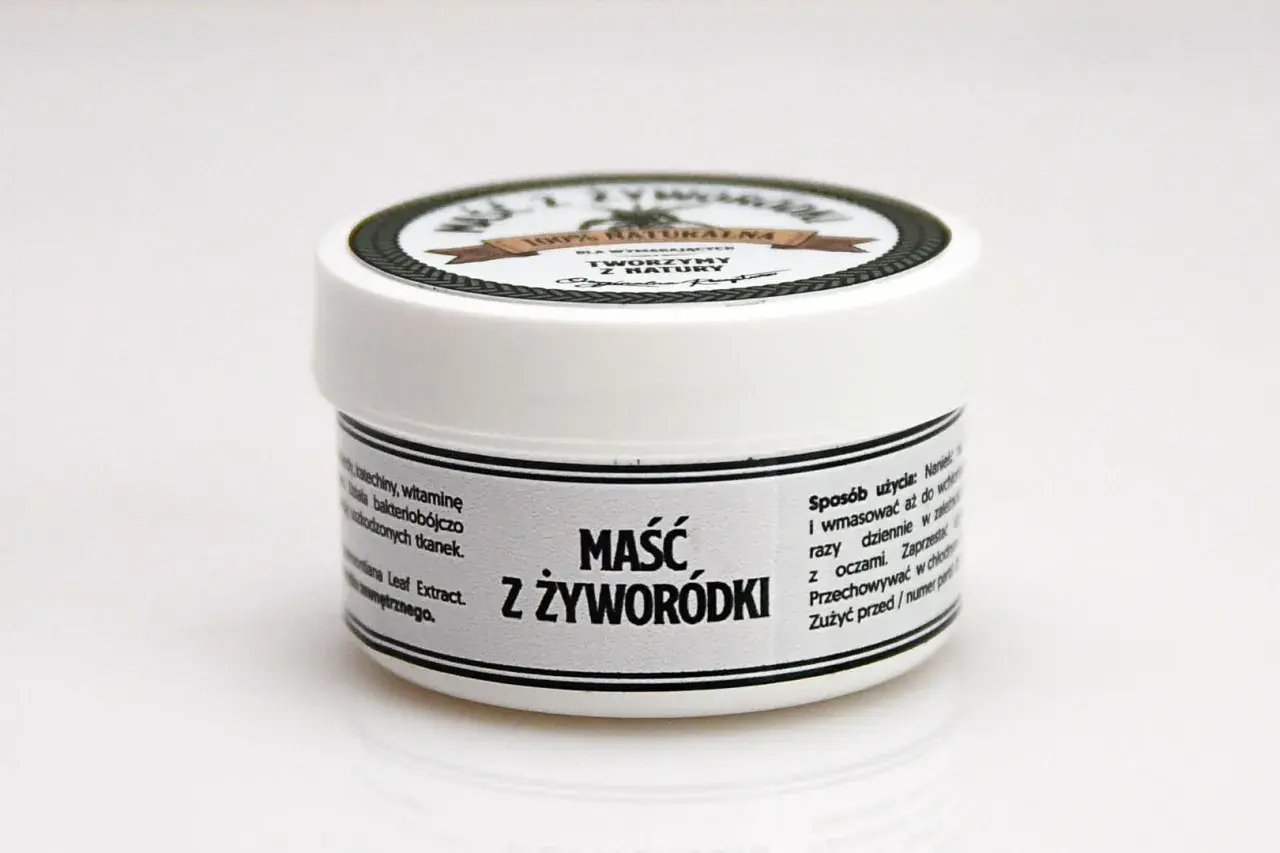 Maść z żyworódki, 100% naturalna, tworzona z natury. Wiele pozytywnych opinii o jej działaniu.
