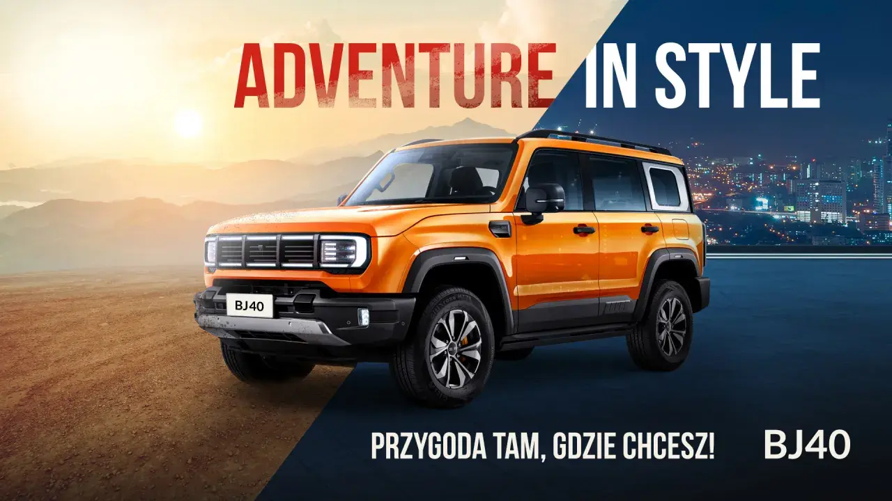 Pomarańczowy BJ40 na tle gór i miasta. "Adventure in Style" i "Przygoda tam, gdzie chcesz!". Sprawdź BJ40 cena.