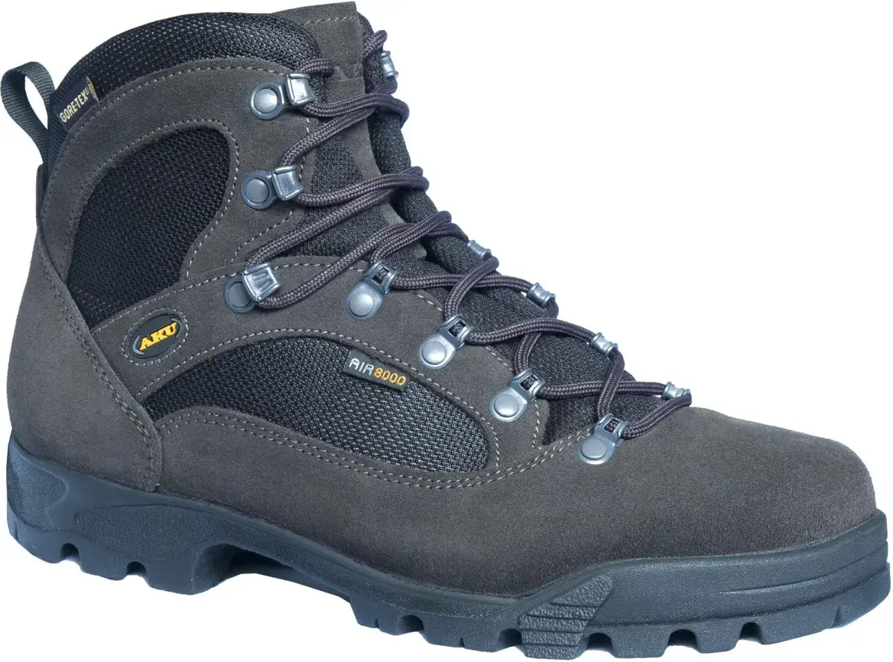 Solidny, szary but trekkingowy AKU Camana Fitzroy z membraną Gore-Tex, gotowy na górskie wyzwania.