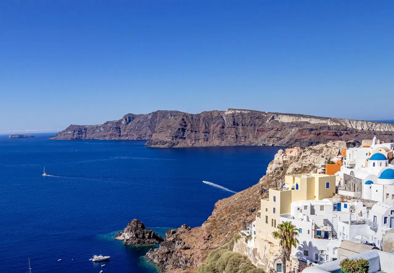 Gdzie leży Santorini? Odkryj tajemnice tej pięknej wyspy