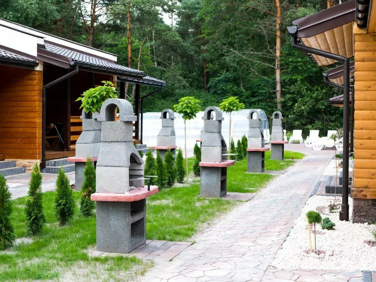 Domki przy stadninie Radawa – komfortowy wypoczynek w naturze