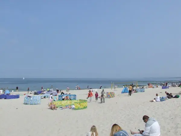 Plaża Wschodnia czy Zachodnia w Ustce - która plaża jest lepsza?