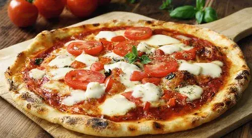 Kiedy jest dzień pizzy? Odkryj daty i tradycje z różnych krajów