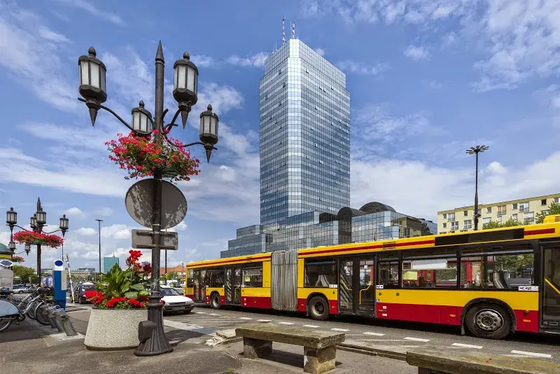 Gdzie jest mój autobus? Wybierz najlepszą aplikację i nie czekaj!
