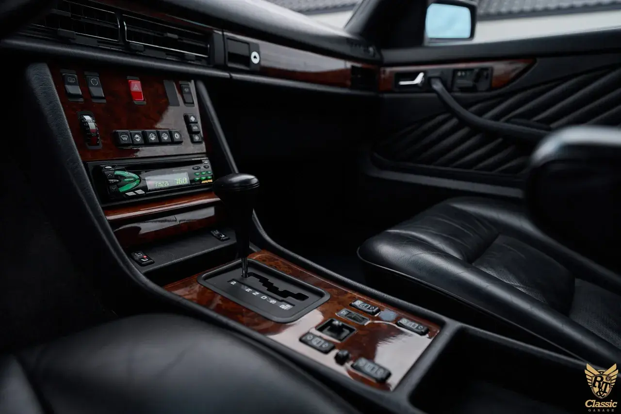 Mercedes 560 SEC (C126): Ikona, inwestycja? Kompletny przewodnik