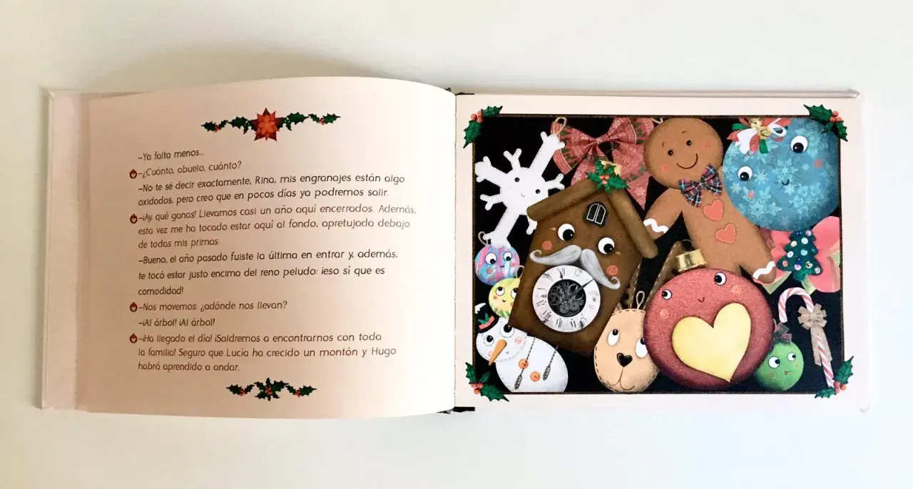 Personajes de un cuento de navidad corto, como un muñeco de jengibre, un muñeco de nieve y adornos navideños, esperan ansiosos la llegada de la Navidad.