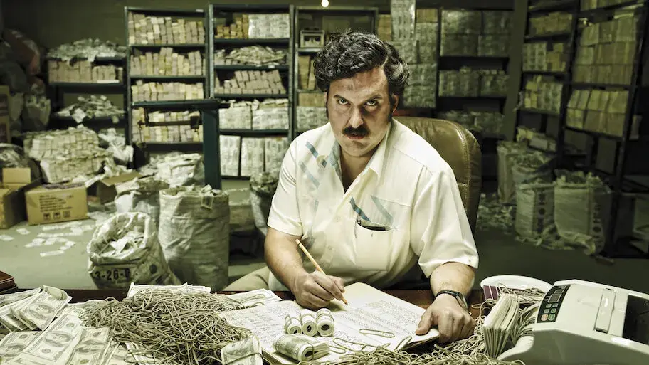 Filmy o Pablo Escobarze: Najlepsze tytuły i ich dostępność online