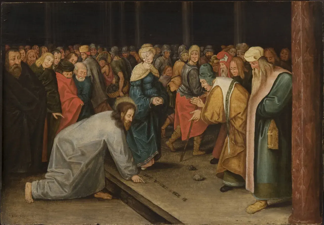 Jezus pisze palcem po ziemi, gdy tłum osądza kobietę. Obraz przypomina o sumieniu po polsku i o tym, że każdy ma swoje grzechy.