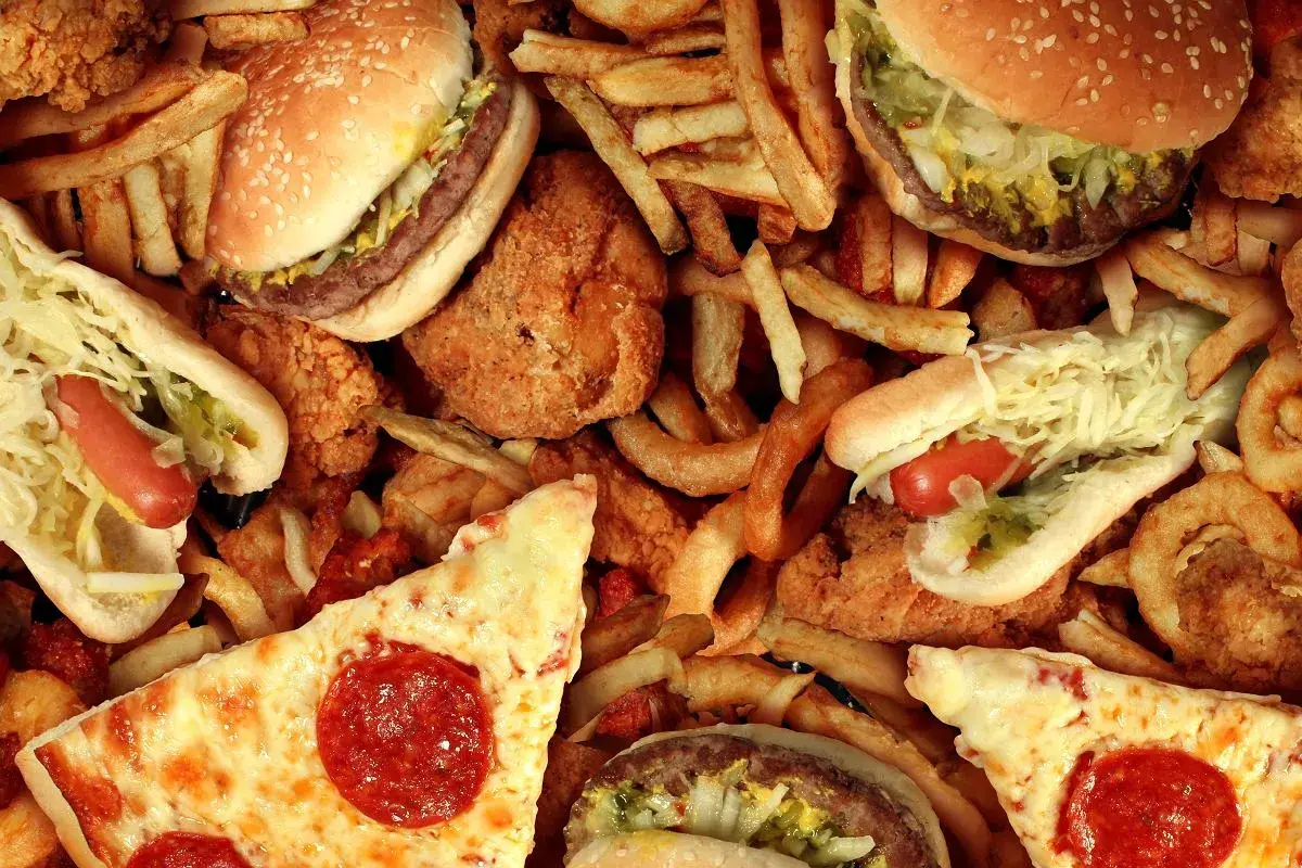 Veggie burger: Ile kosztuje? Od fast foodu po dom pełny kosztorys.