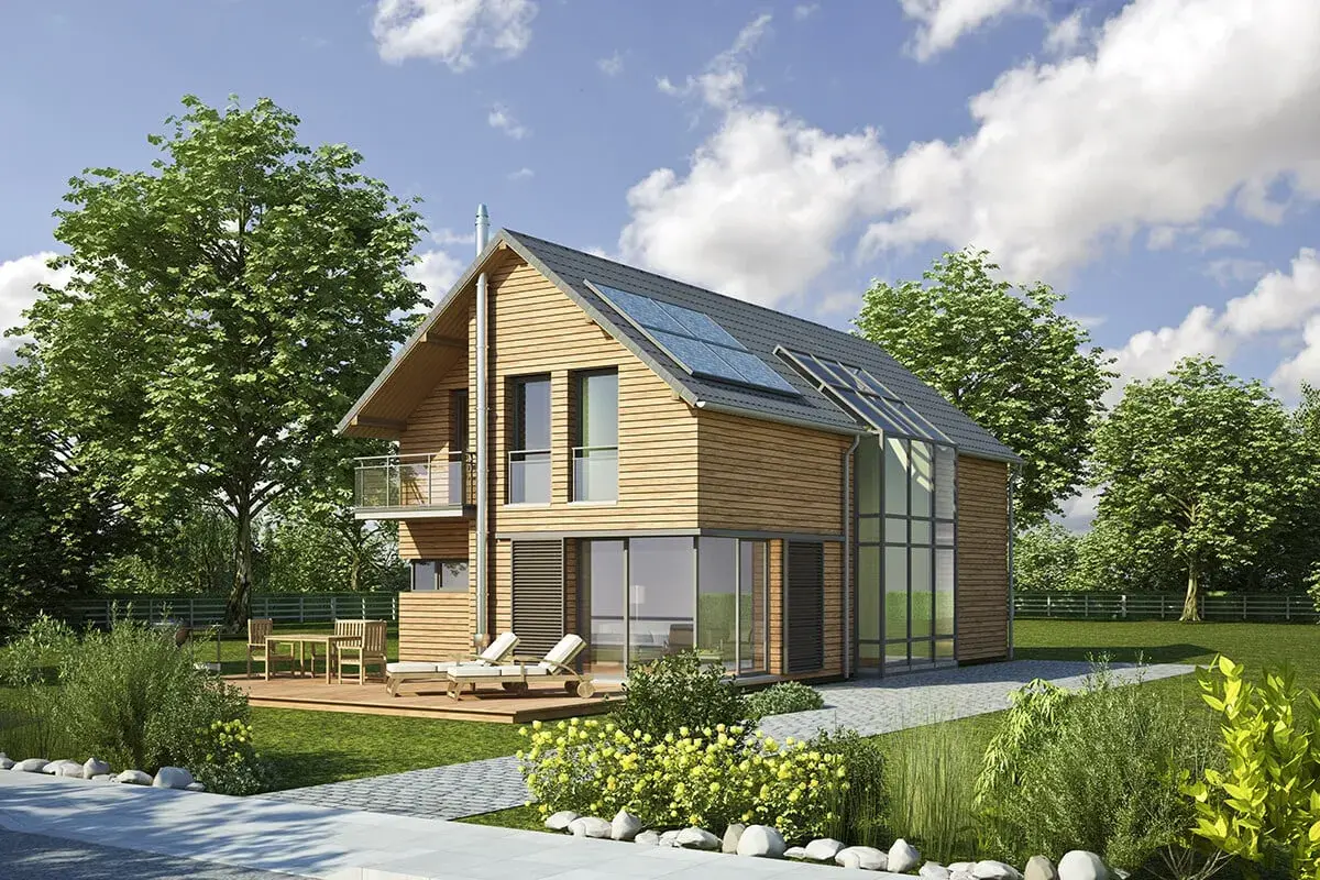 Maison moderne en bois avec panneaux solaires sur le toit, offrant une isolation optimale pour une maison passive. Jardin verdoyant et terrasse invitante.