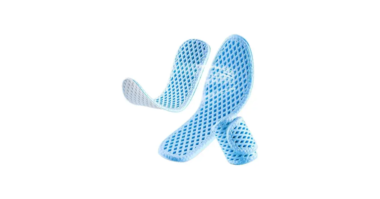 Leichte, atmungsaktive Einlagen für Sommerschuhe. Das Wabenmuster sorgt für Belüftung und Komfort.