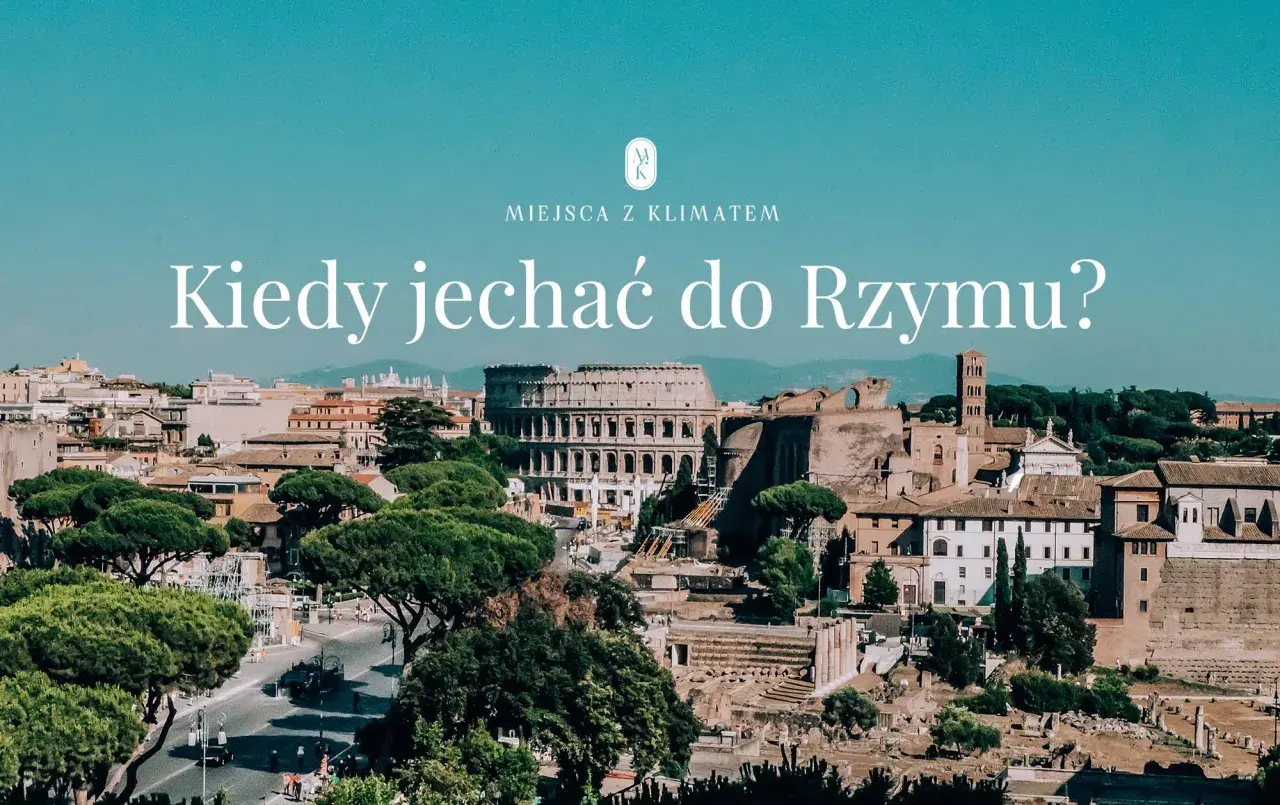 Koloseum i Forum Romanum w słoneczny dzień. Idealny czas na zwiedzanie Rzymu w marcu, gdy kwitną drzewa i jest mniej turystów.