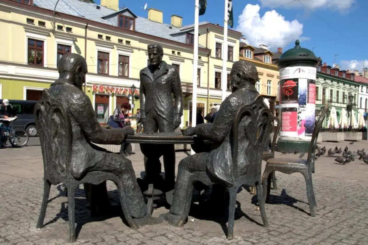 Co zwiedzić w Łodzi? Odkryj miasto murali i fabrykantów!