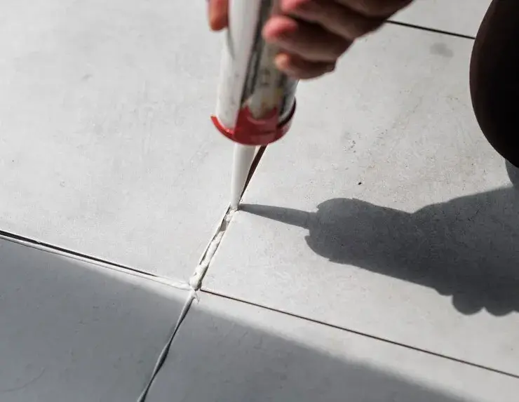 Jak nałożyć impregnat do fug, aby uniknąć najczęstszych błędów