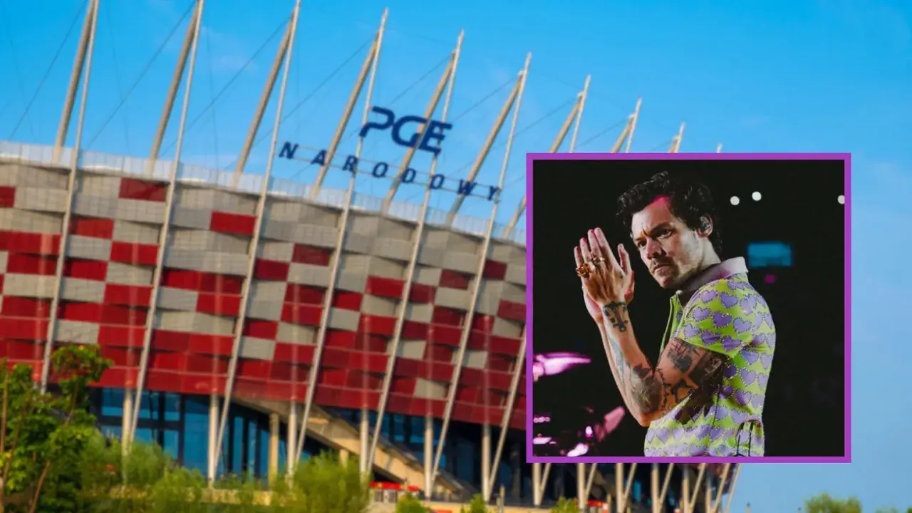 Harry Styles koncert na PGE Narodowym. Artysta w kolorowej koszuli, z dłońmi złożonymi w geście.