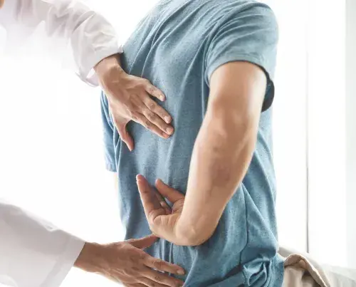 Fizjoterapeuta czy fizykoterapeuta – kluczowe różnice i wybór odpowiedniego specjalisty