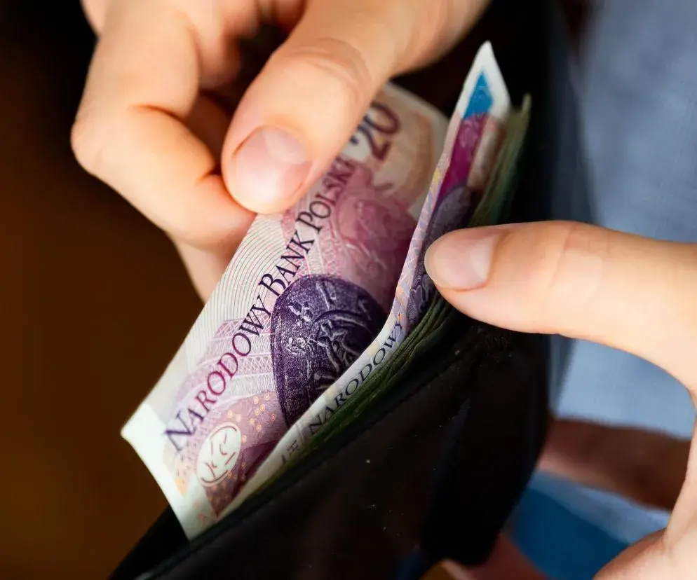 Ile zarabia elektryk na statku? Zaskakujące różnice w wynagrodzeniach