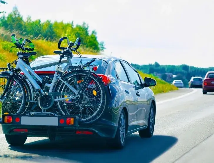 Jak przewozić rowery samochodem - 5 sprawdzonych metod na bezpieczny transport