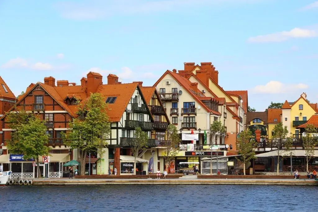 Mikołajki Mazury atrakcje, które zaskoczą każdego turystę