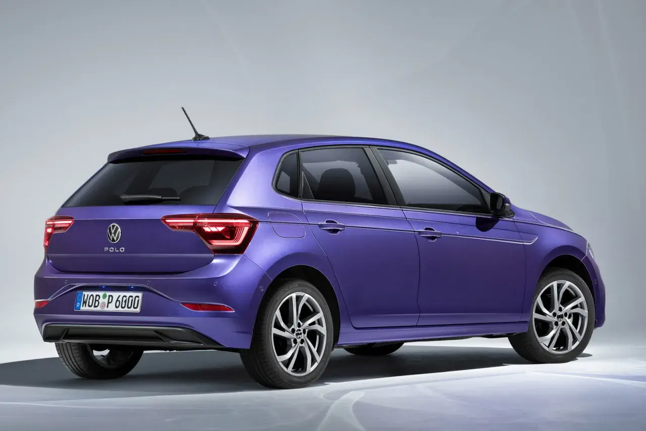 Volkswagen Polo GPL nuova, prezzo competitivo per un'auto ecologica e di stile.