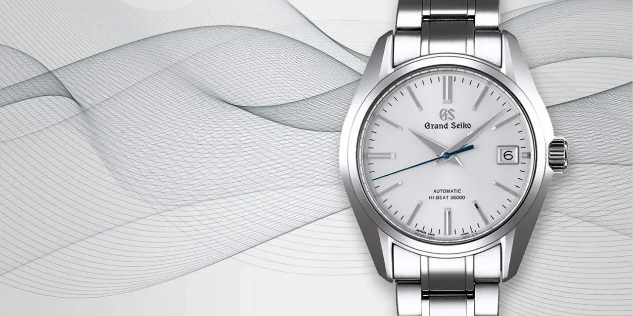 Reloj Grand Seiko automático Hi-Beat 36000, con su precisa frecuencia de reloj, sobre un fondo abstracto de líneas onduladas.
