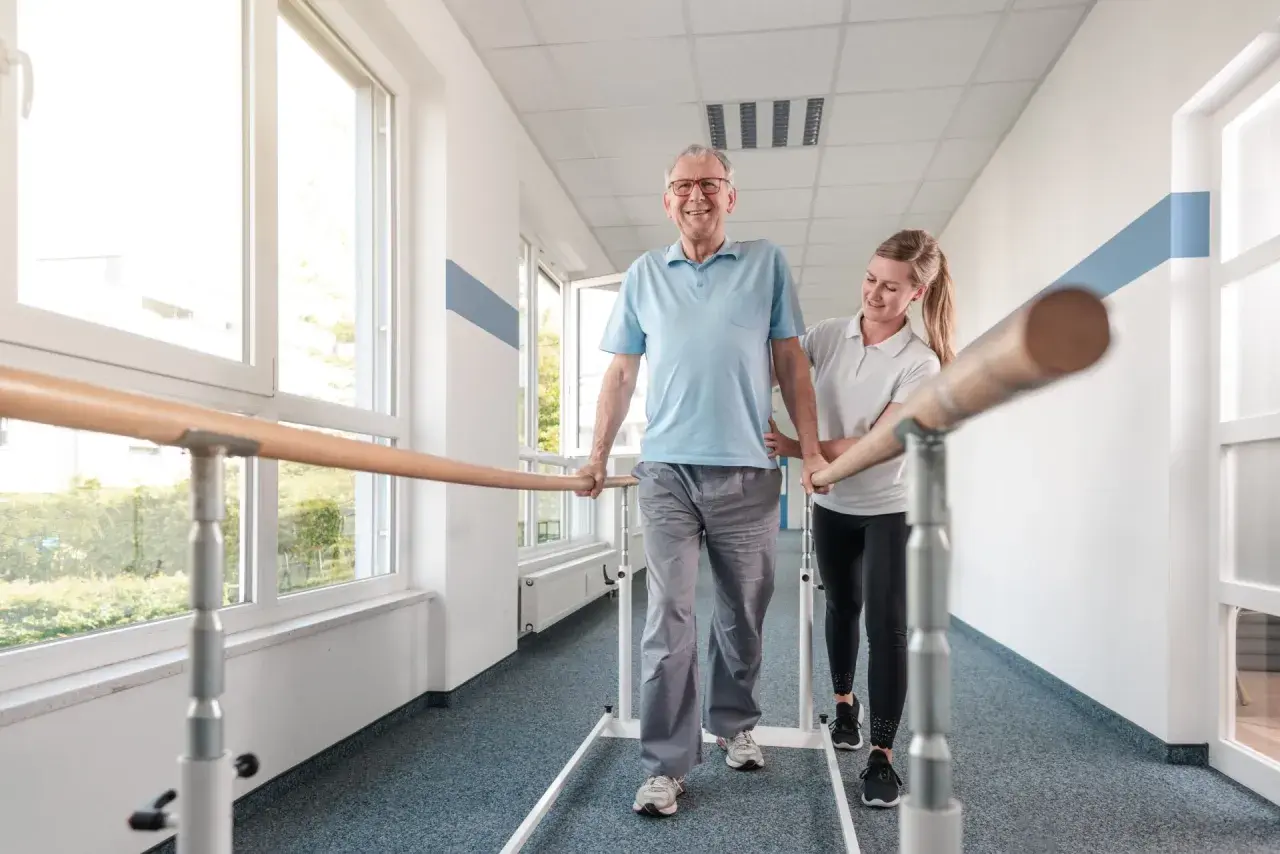 Sanatorium z ZUS dla kogo? Sprawdź, czy kwalifikujesz się do rehabilitacji
