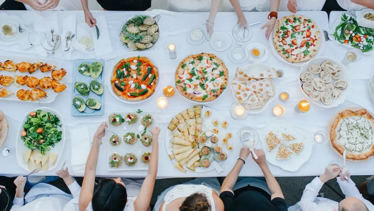 Catering na urodziny: Ile kosztuje? Jak nie przepłacić? Poradnik