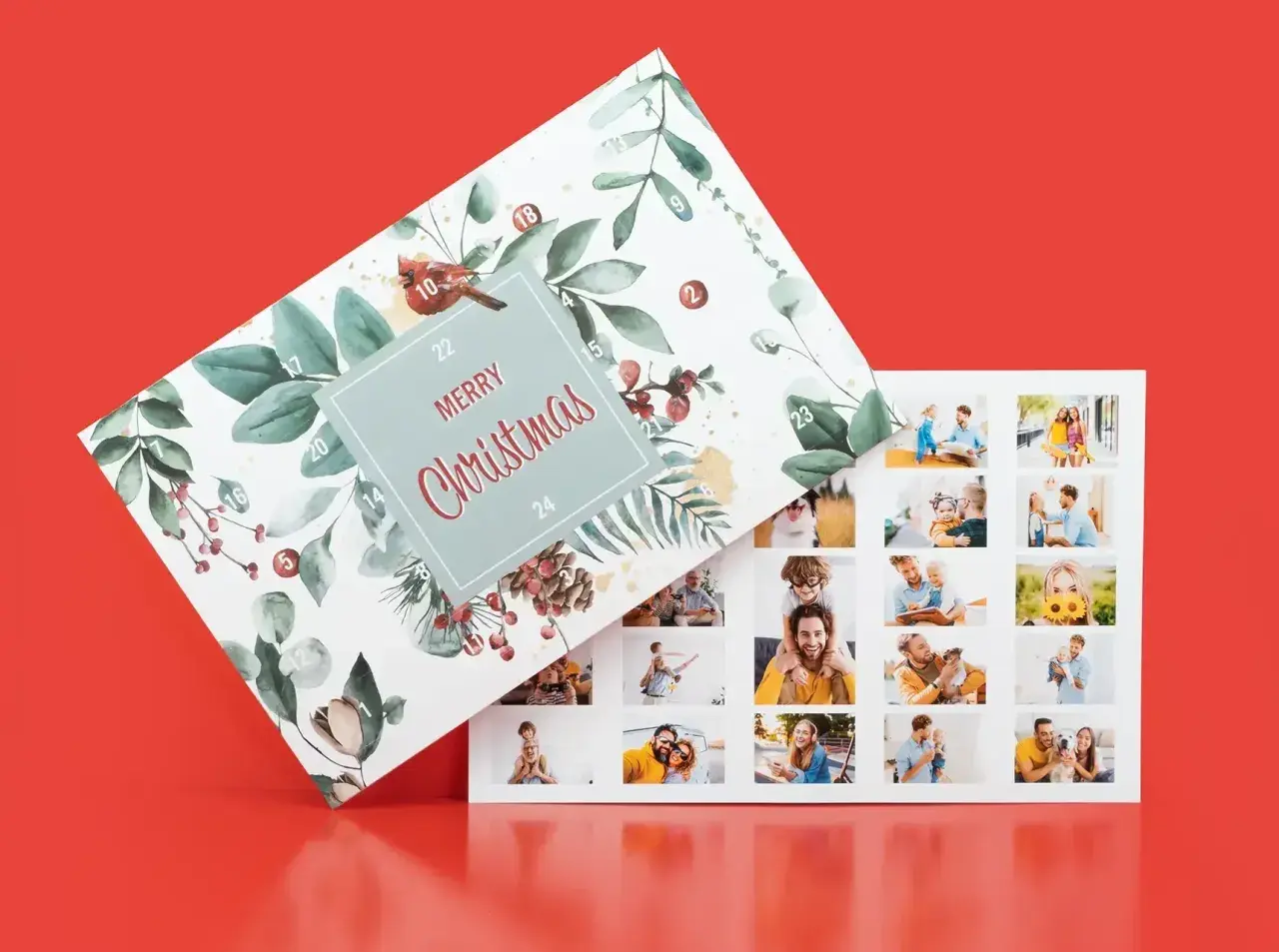 Adventskalender inspo: Ein personalisierter Kalender mit Familienfotos und weihnachtlichem Design.