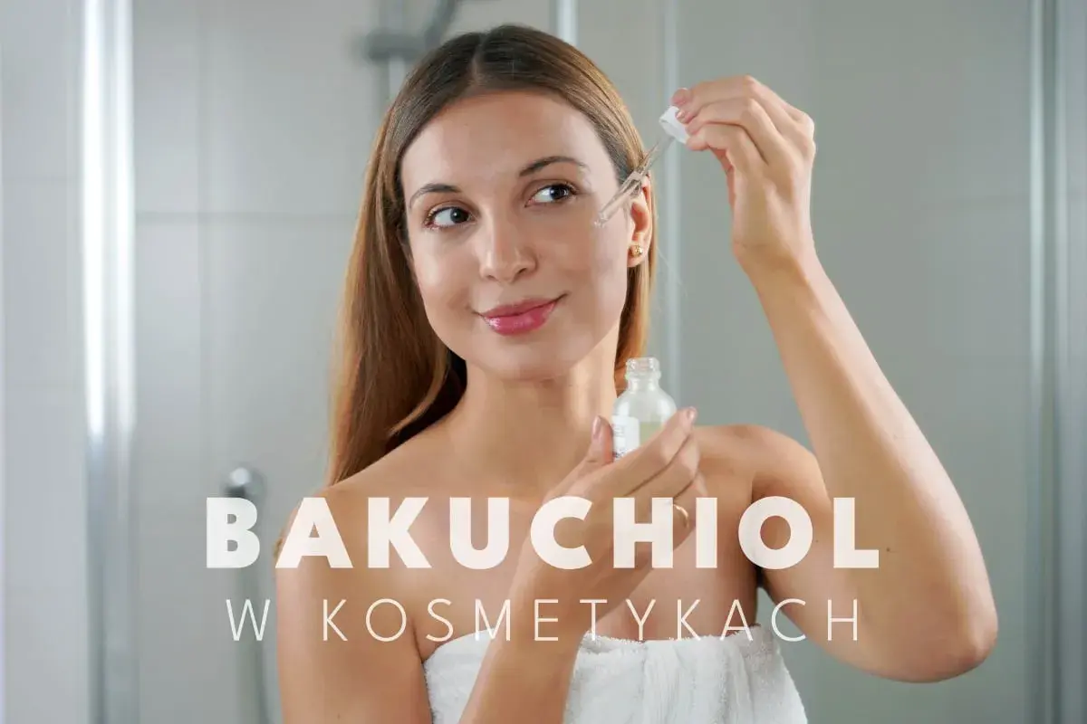 Kobieta aplikuje serum z bakuchiolem, by cieszyć się jego odmładzającymi efektami.