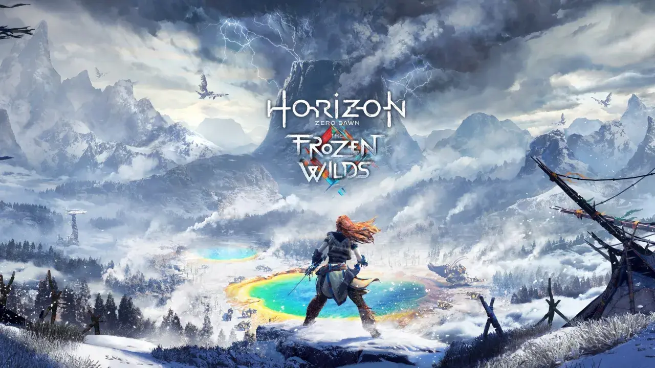 Aloy na tle mroźnego krajobrazu z gorącymi źródłami. Tytuł "Horizon Zero Dawn: The Frozen Wilds" zapowiada dodatek.