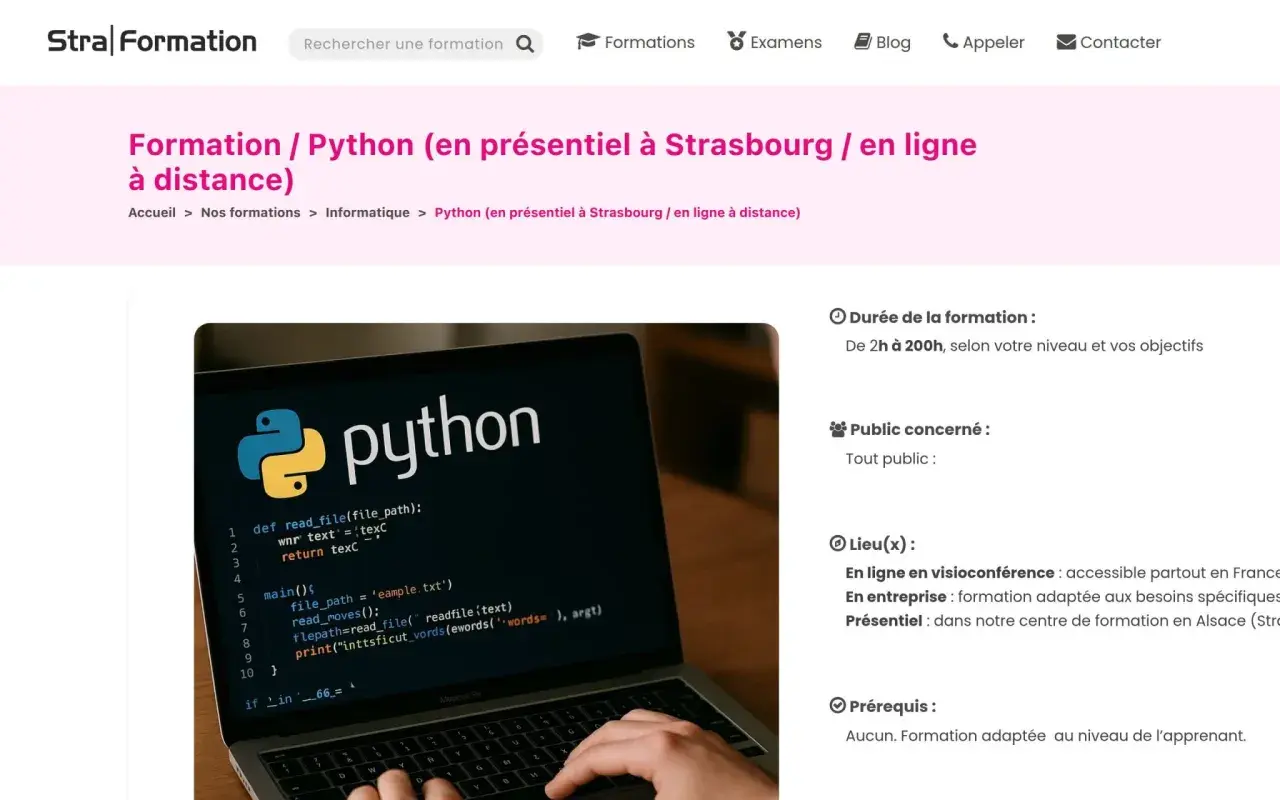 Un ordinateur portable affiche le logo Python et du code source.