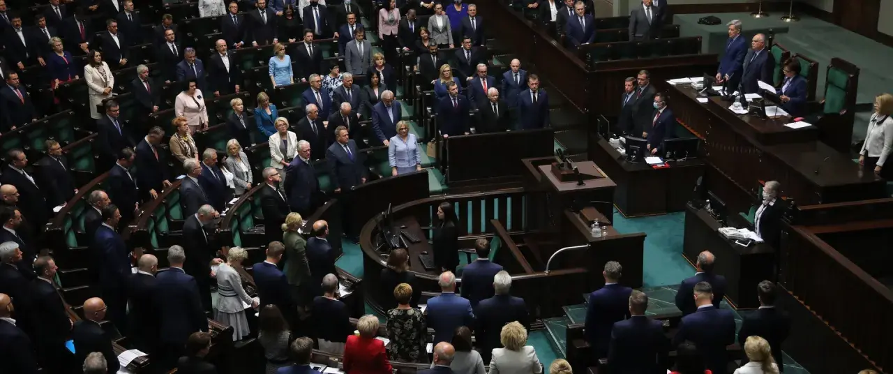 Co to lewica i prawica? Zrozum różnice i ich znaczenie w polityce