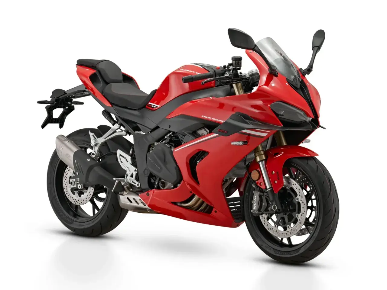 Czerwony motocykl sportowy z czarnymi akcentami, widok z boku.