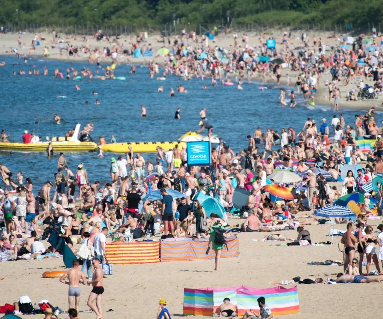 Woda w Bałtyku ile stopni - idealna temperatura do kąpieli?