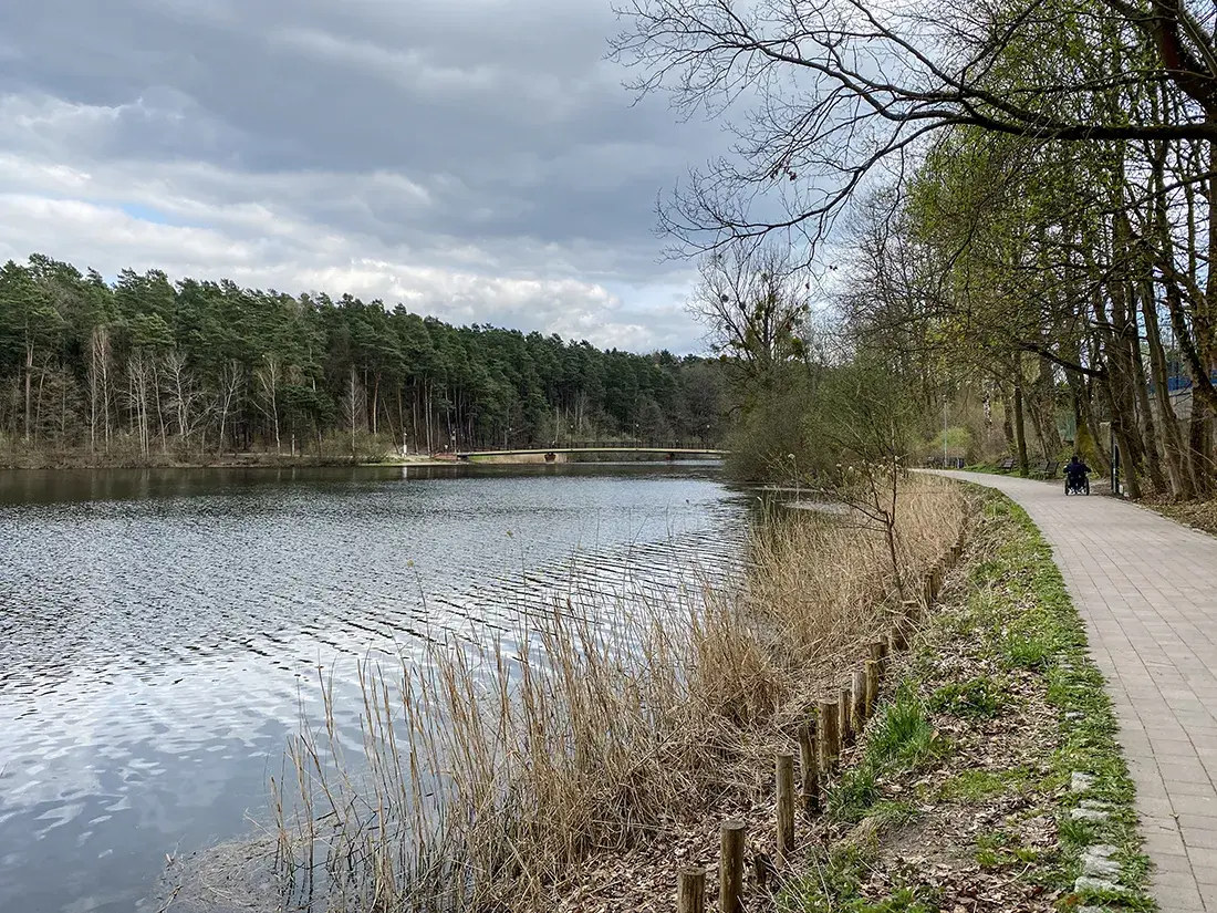 Jezioro Długie Kujawsko Pomorskie: Idealne miejsce na wędkowanie i relaks