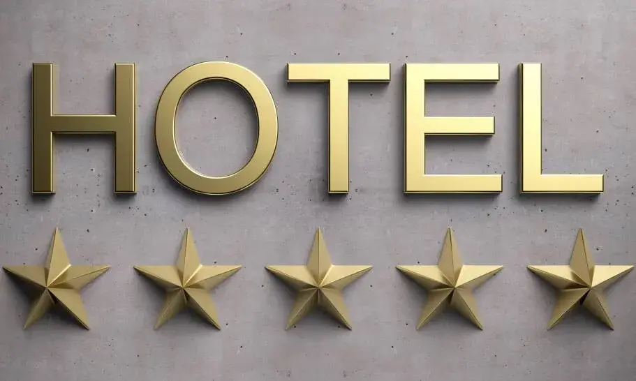 Co oznaczają gwiazdki w hotelu? Zrozum ich znaczenie i standardy