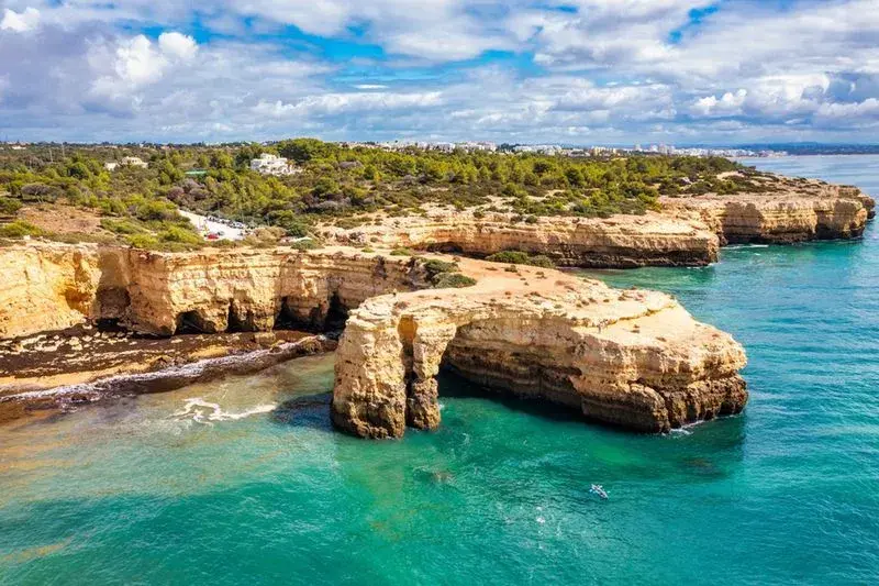 Niezapomniane atrakcje w Algarve, które musisz zobaczyć podczas wakacji