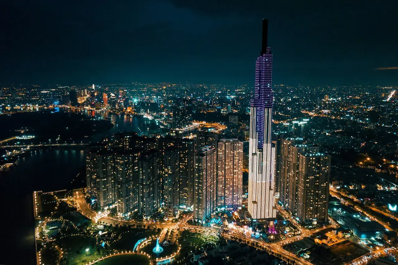 Ho-Chi-Minh-Stadt bei Nacht, ein Leuchtturm der Hoffnung für den Vietnam ETF.