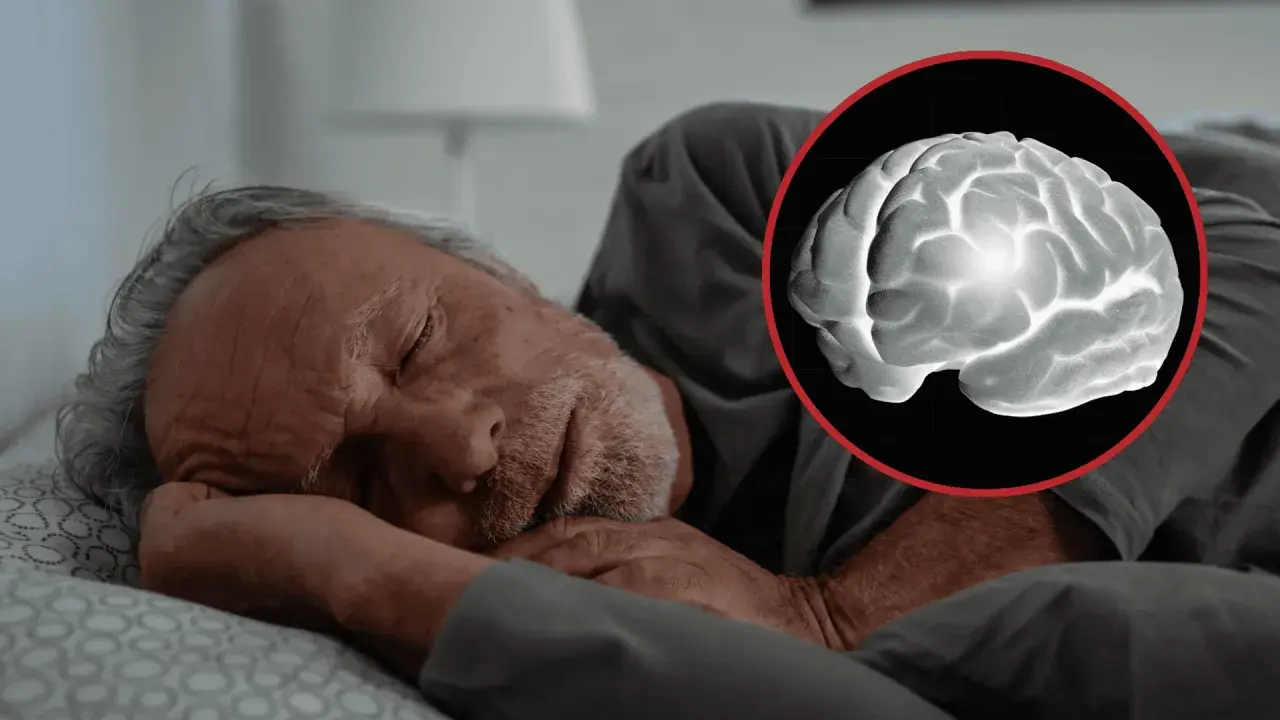 Starszy mężczyzna śpi, a obok niego widnieje obraz mózgu, symbolizujący zespół otępienny i jego rokowania.