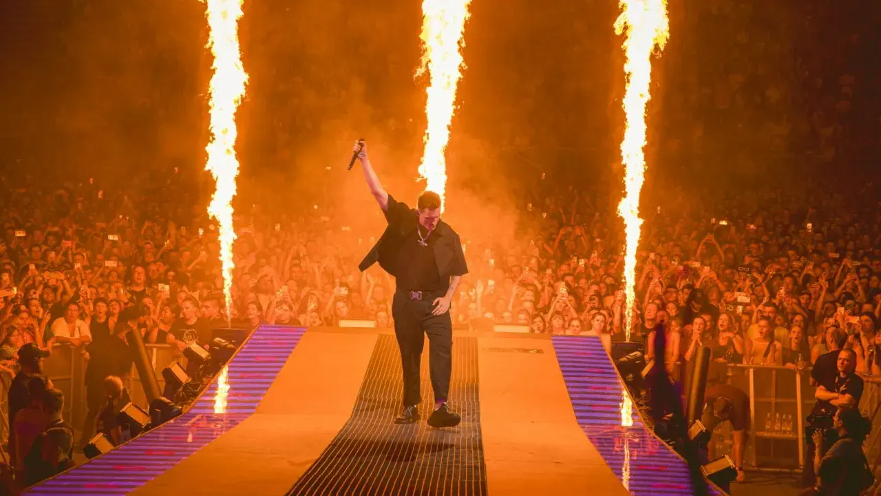 Ile trwa koncert Dawida Podsiadły? Zaplanuj swój wieczór idealnie!