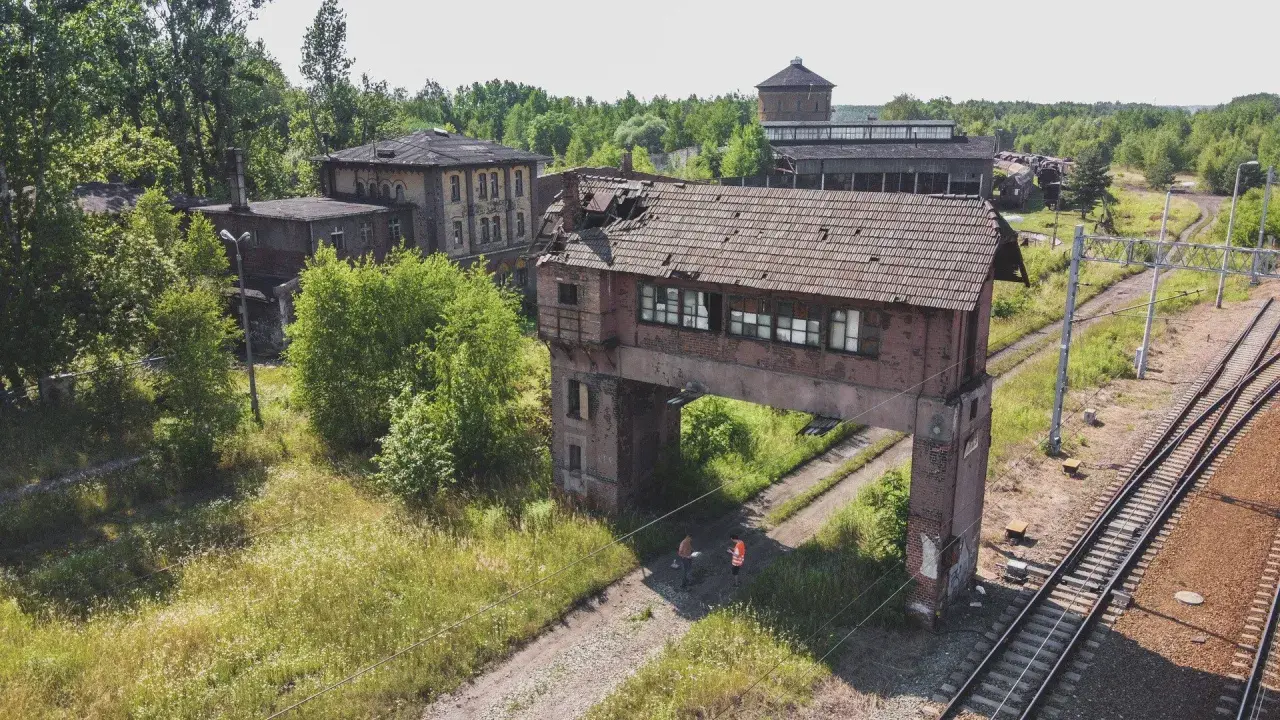 Skansen Pyskowice: odkryj fascynującą historię kolejnictwa i eksponaty